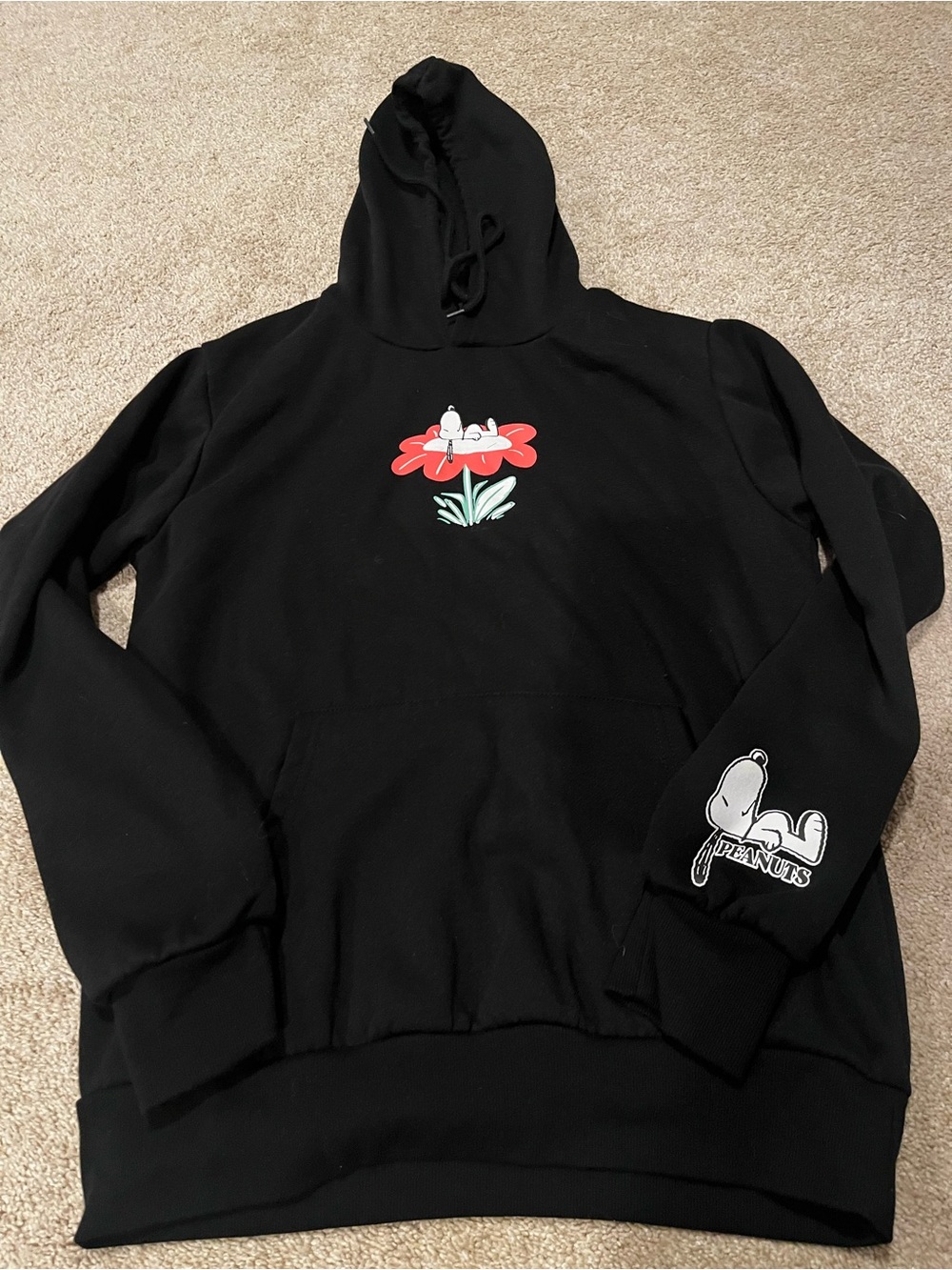 Peanuts Black Crewneck Hoodie with Red Flower Snoopy Graphic
